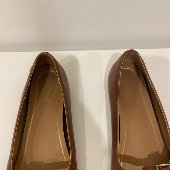 Vionic Delilah Adjustable Strap Mocha Pointed Toe Work Flat Size 7.5 - Picture 6 of 10